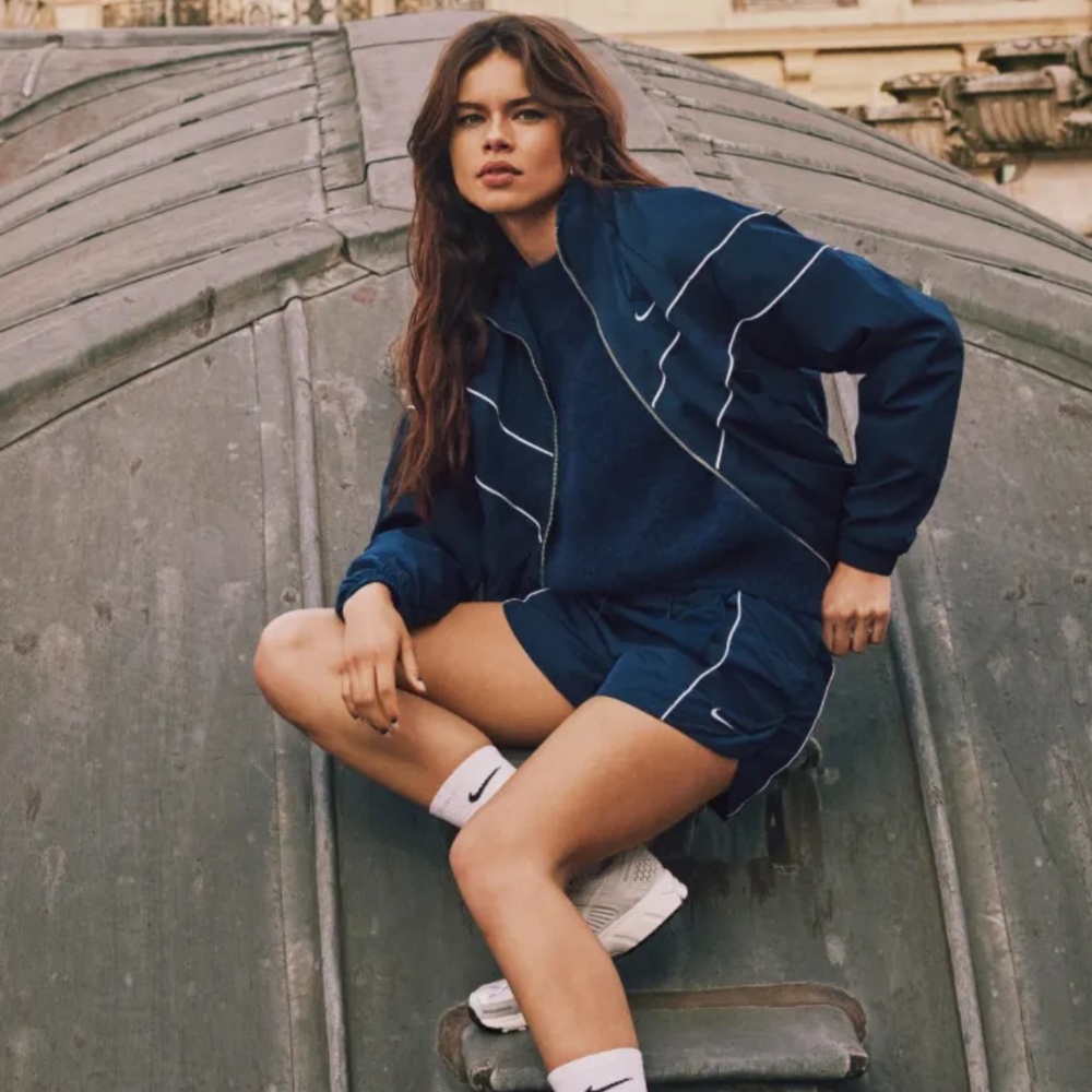 Meet your Posher, Gloria